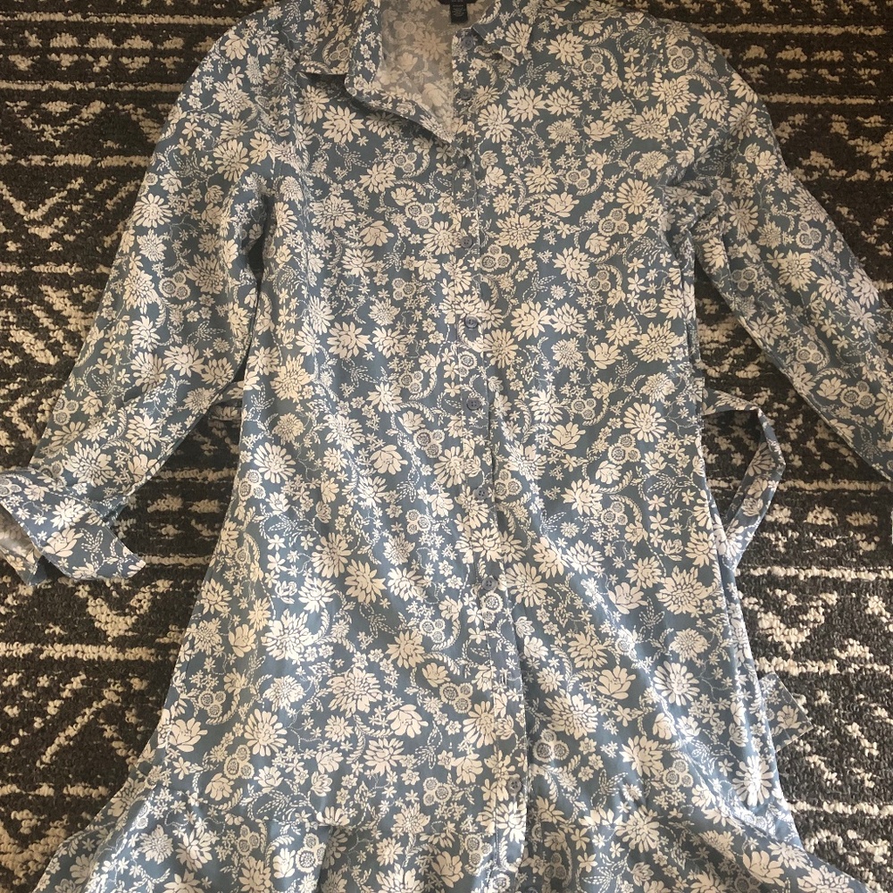 Dress - Picture 5 of 6